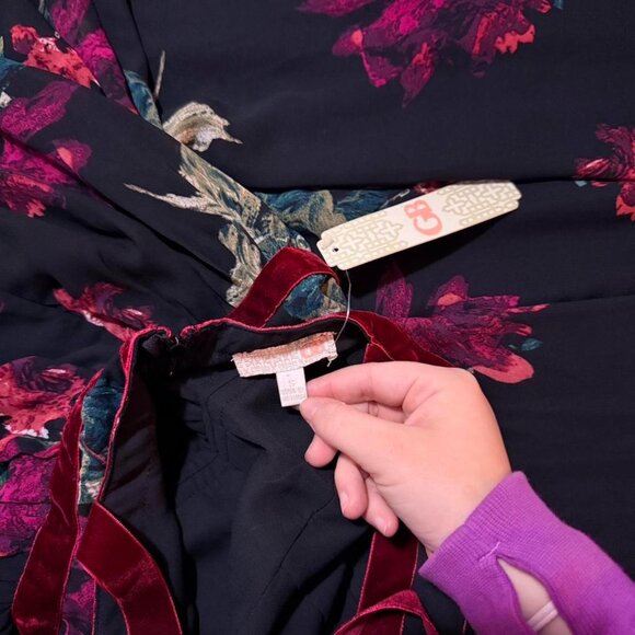 NWT Gianni Bini Long Dress w Velvet Boustier Design Size Small - Picture 2 of 5